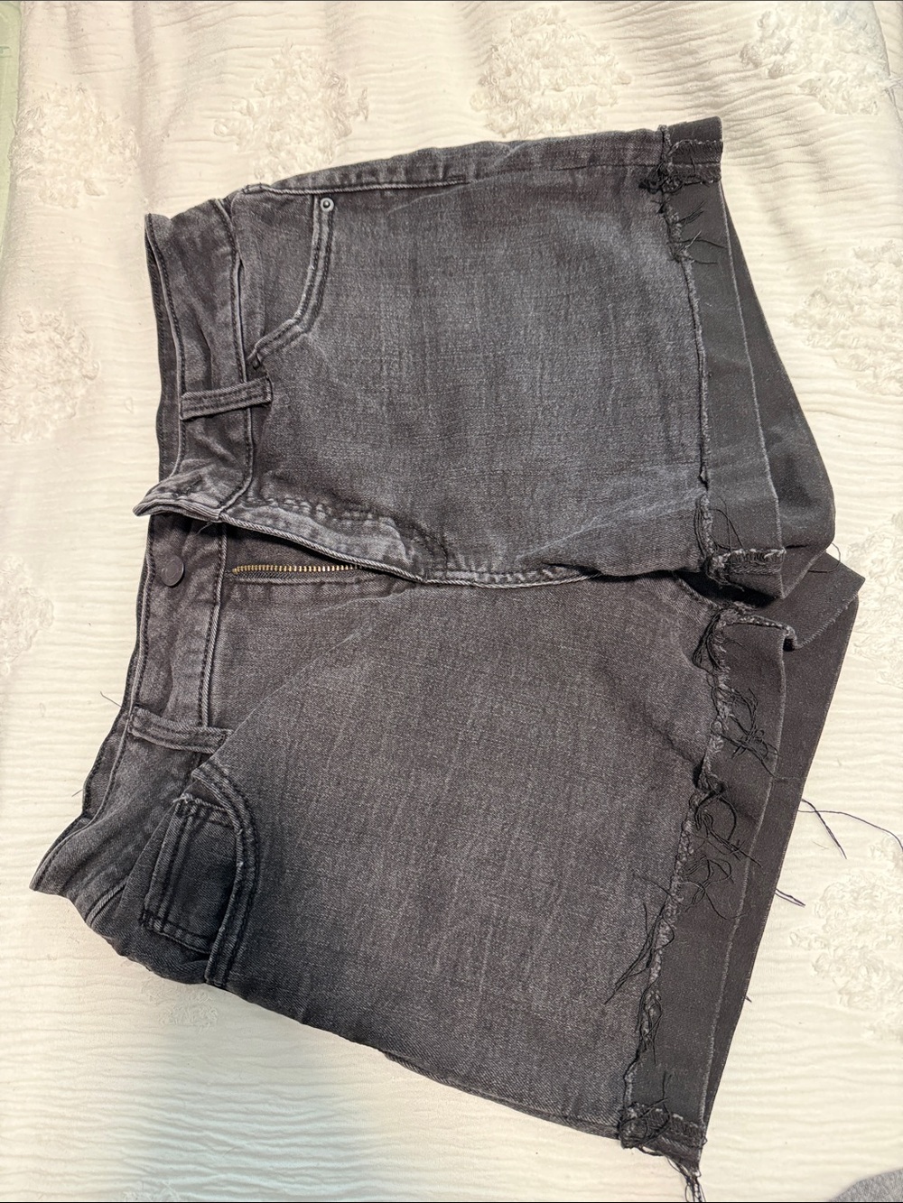 Time and Tru Black Mid-Rise Denim Shorts
